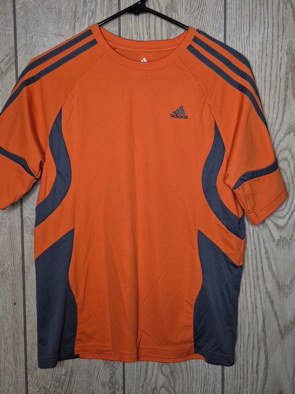 adidas Orange and Gray Vintage Y2K Kids Short Sleeve Athletic Tee